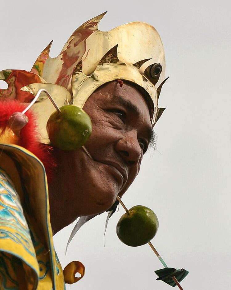 Atraksi Tatung di Festival Cap Go Meh di Singkawang, Kalimantan Barat. (Instagram tumpalsihombing)
