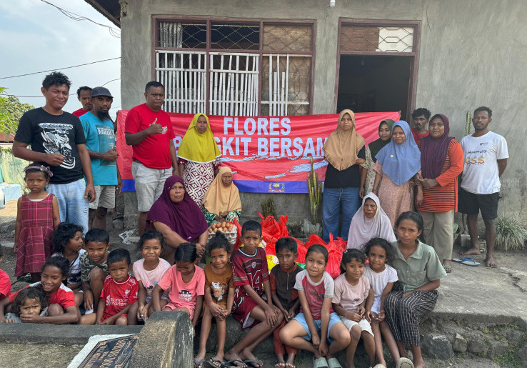 JHL Foundation Bantu untuk Nakes dan Guru di Ende