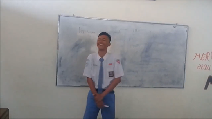 Kenangan Presentasi Kelompok, Peran Beda-Beda Tapi Nilai Sama Jumlahnya