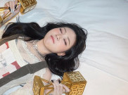 Lee Young-ji Bawa Pulang 2 Piala MAMA Award 2024