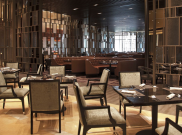 Makan Siang Bareng Keluarga di Resto All You Can Eat Hotel Ini Harus Dicoba