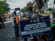 Hari Pertama Pembatasan Mobilitas PPKM Darurat di Perbatasan Tangerang-Jakarta