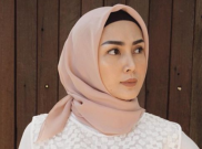Berhijab, Fenita Arie Malah Banjir Job