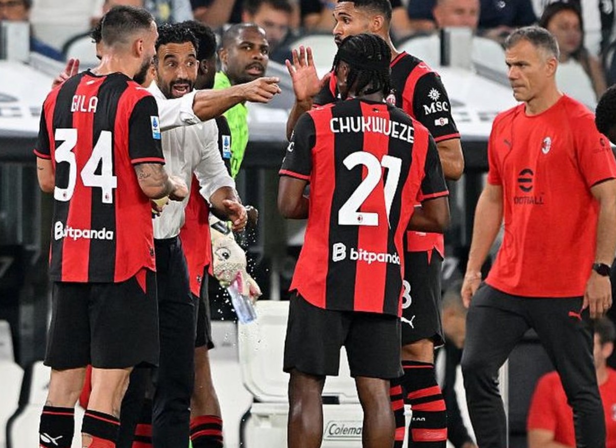 Jadwal Bola Malam Ini dan Dini Hari: AC Milan, Barcelona, Manchester United Siap Beraksi