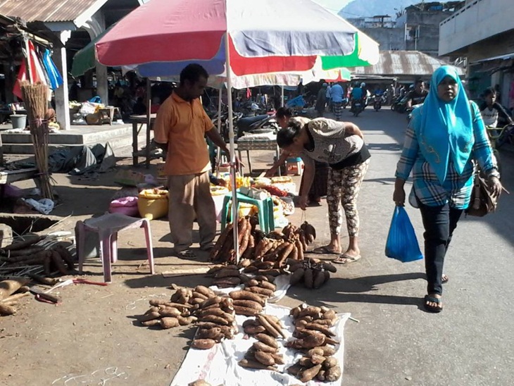 Ubi nuabosi yang dijual di pasar. (Foto: instagram.com/dicky.senda)