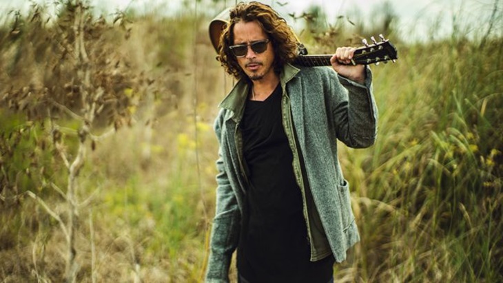 Selebriti dan Fans Berikan Penghormatan Terakhir untuk Chris Cornell