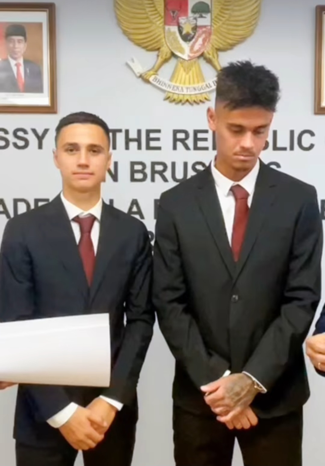 Disdukcapil DKI Cetak E-KTP Mees Hilgers dan Eliano Reijnders