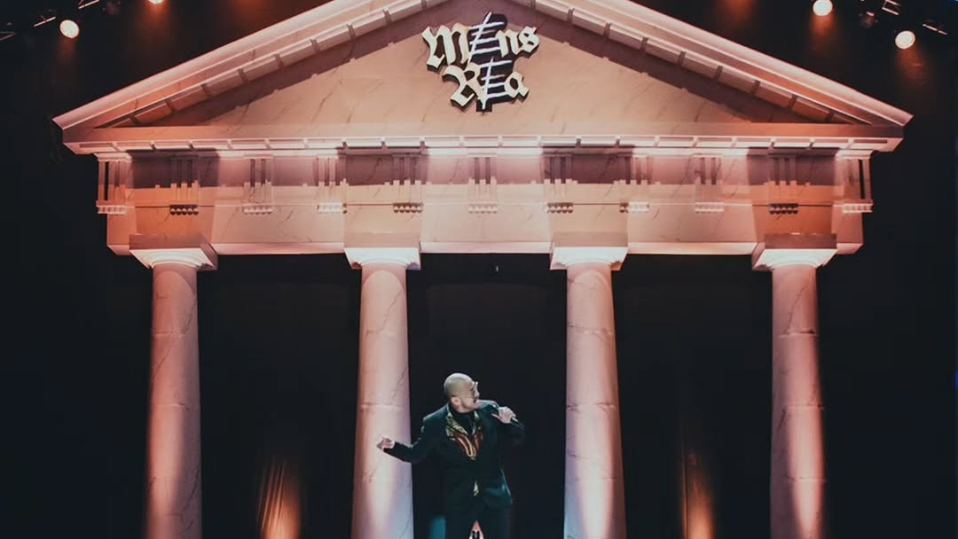 Lirik Lagu 'Mens Rea' Pandji Pragiwaksono, Single Pelampiasan Kegelisahan Politik Pengiring Stand-Up Comedy Special