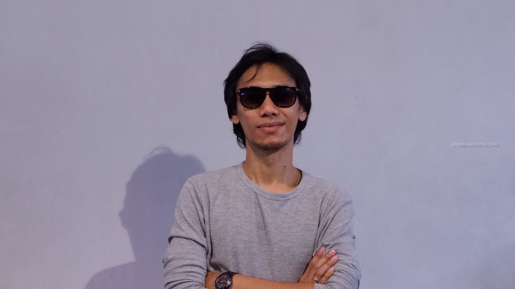 Begini nih Cara Eross Bikin Lagu