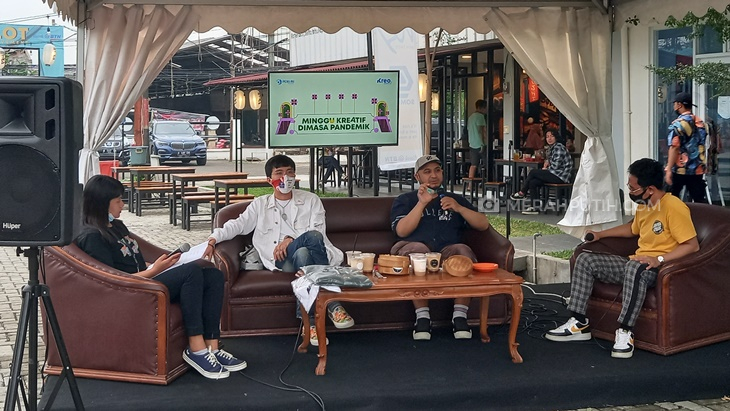 Mengulas Sneakers Bareng Ucay Eks Vokalis Rocket Rokers di Kreo Creative Lot