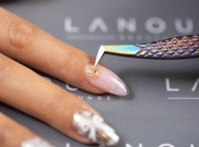 Canggih, Manicure Menyulap Kuku Jadi Kartu Nama