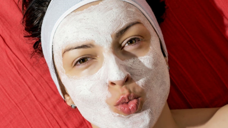 Cara Mengolah Yogurt Menjadi Masker Wajah