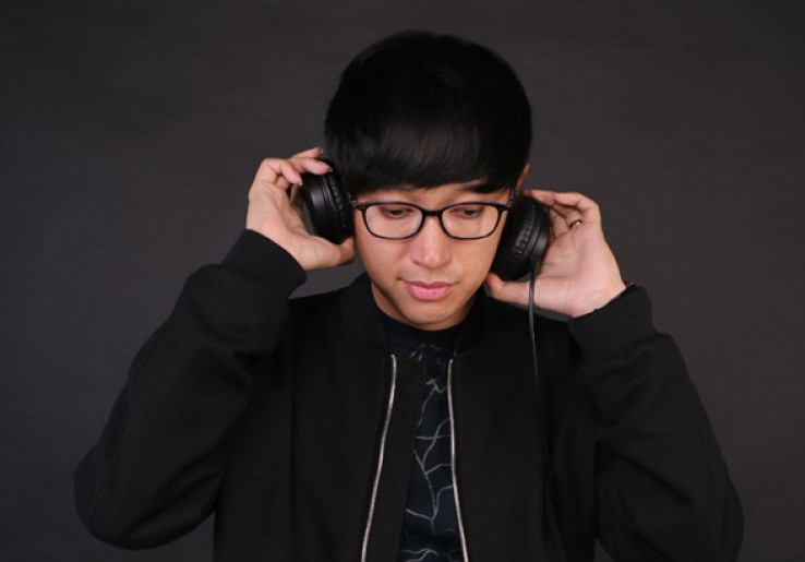 Eka Gustiwana dan Sara Fajira Isi Soundtrack Indonesia Esports Legends
