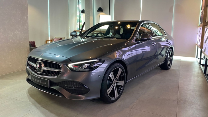 Melihat Lebih Dekat 5 Keunggulan Mercedes-Benz C Class W206