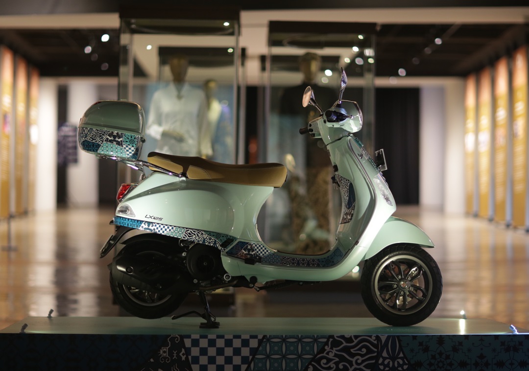 vespa batik