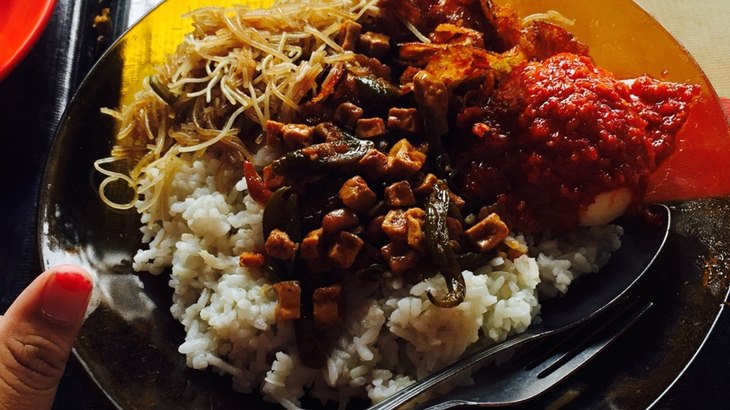 Sarapan Lezat dengan Nasi Gurih Khas Medan