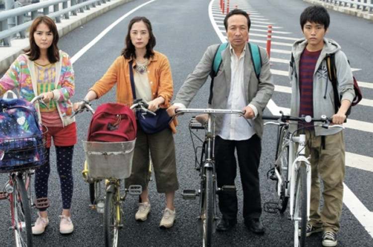 Hikmah Hidup Tanpa Listrik di Film 'Survival Family'