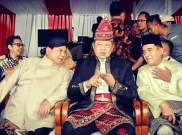 Jokowi-Ma'ruf Punya Yusril, Prabowo-Sandi Punya Pengacara Militan