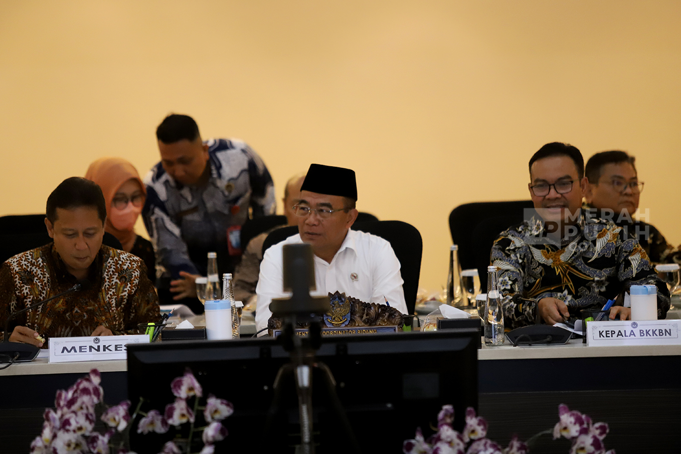 Menko PMK Pimpin RTM Bahas Strategi Pencegahan dan Penanganan Pornografi 