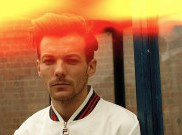 Louis Tomlinson Sumbangkan US$ 10 Ribu untuk Fan