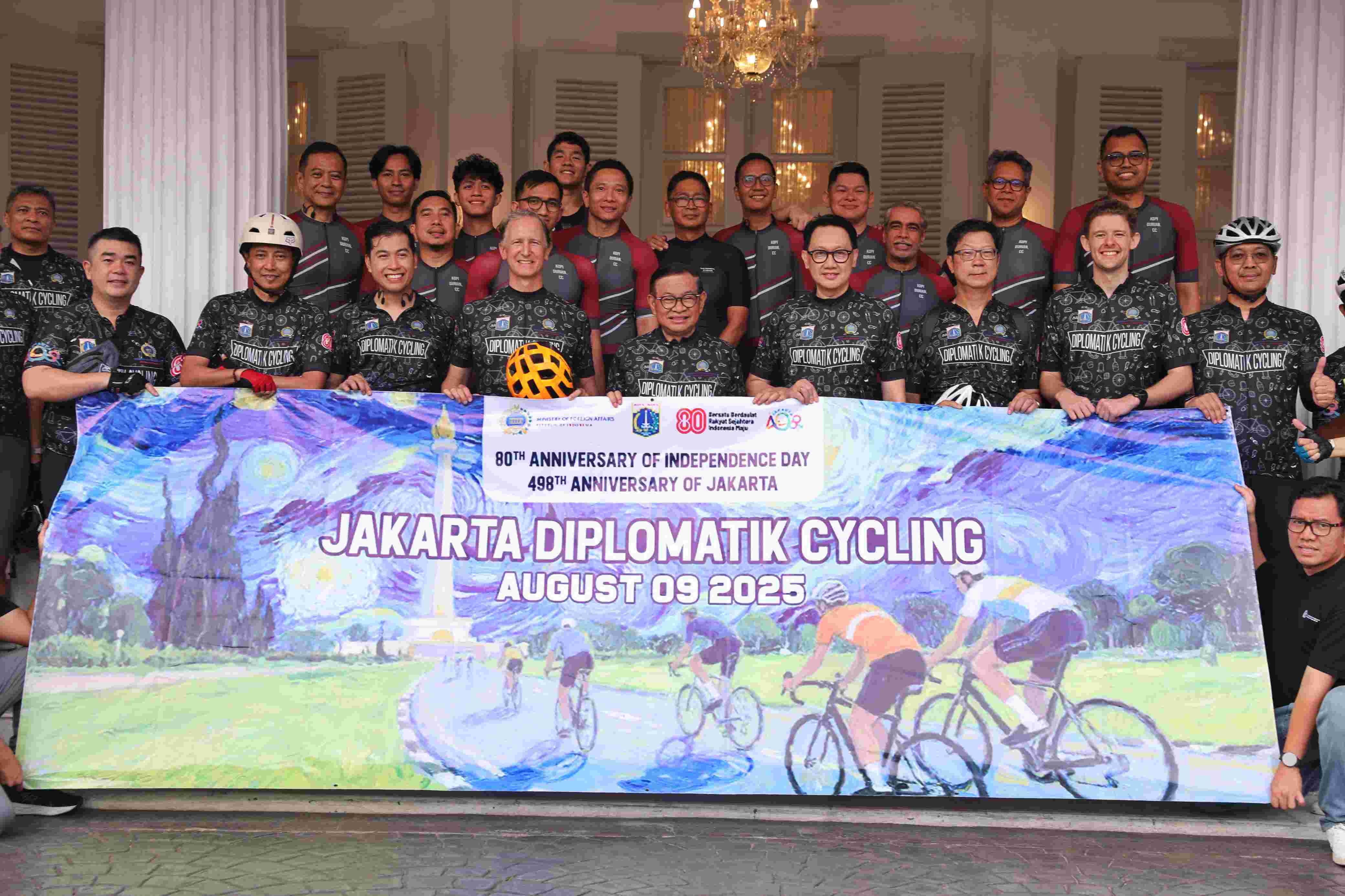 Janji Pramono Sebulan Sekali Sepeda Bareng Dubes Negara Sahabat