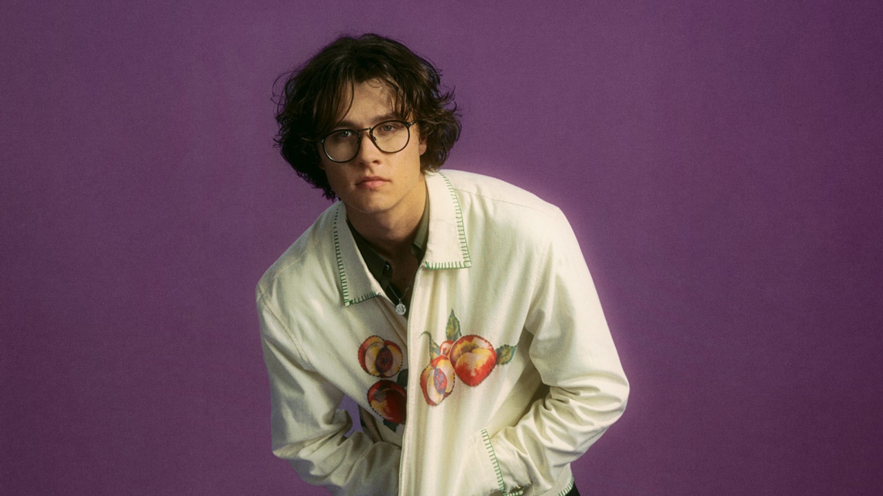 David Kushner Lepas EP '20 Years From Now' dan Rayakan dengan Tur Dunia