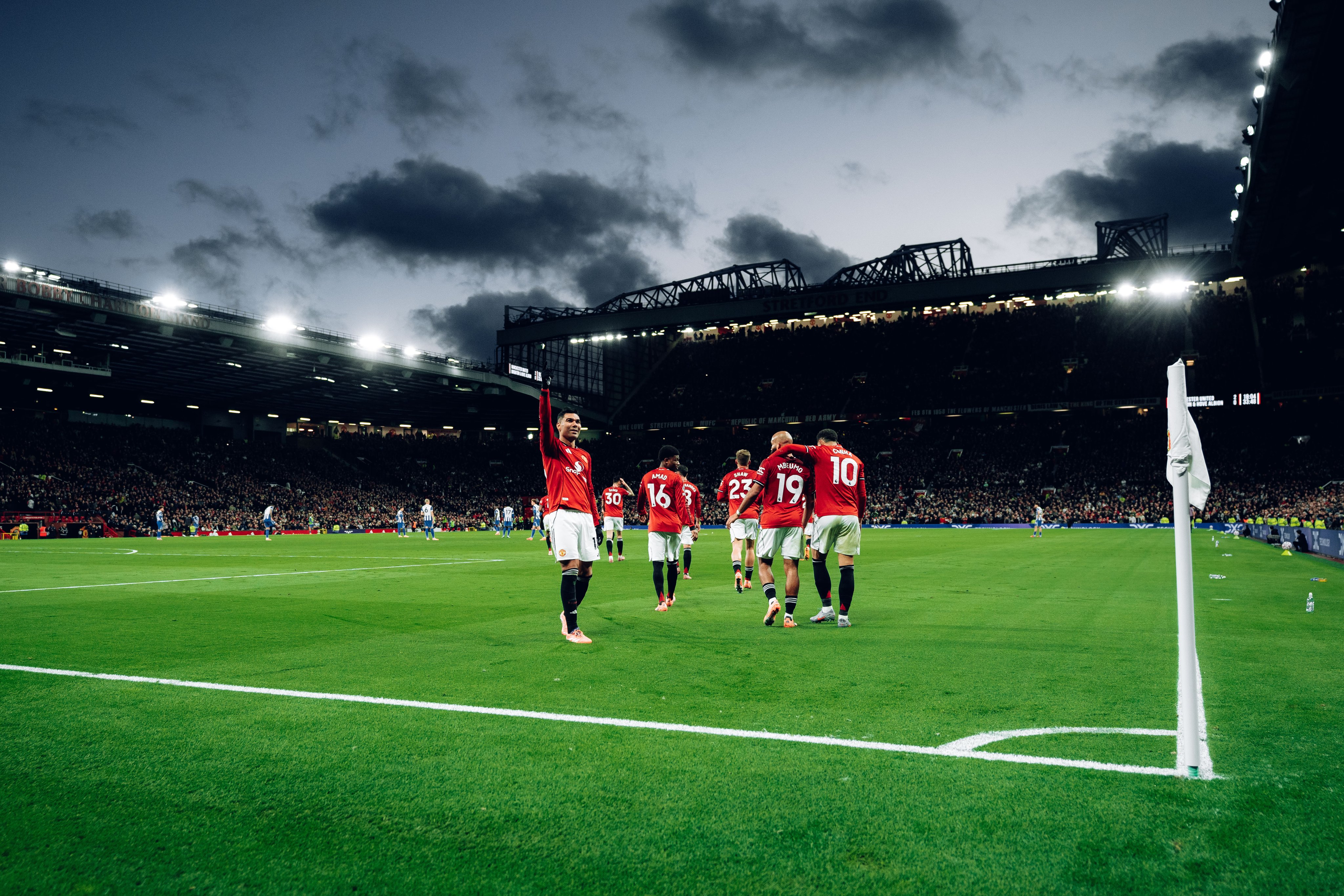 Hujatan Penuh Berkah! Oktober Full Senyum Bagi Manchester United