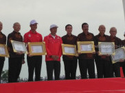 Kemenpora Beri Penghargaan kepada Kepala Daerah 