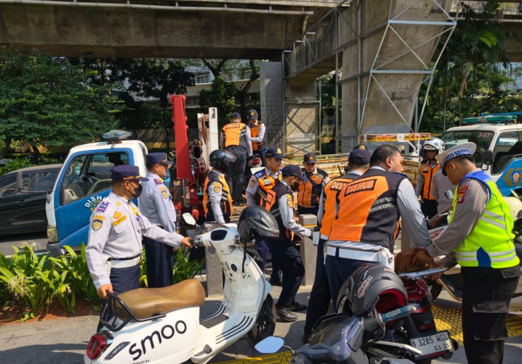  Pansus Perparkiran DPRD Jakarta Tolak Kenaikan Tarif Pakir Mencekik Warga