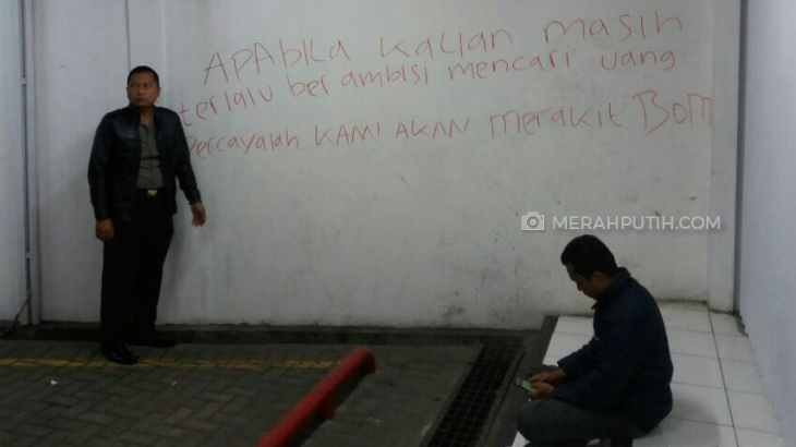 Rebutan Lahan Parkir, Alfamart Diteror Bom