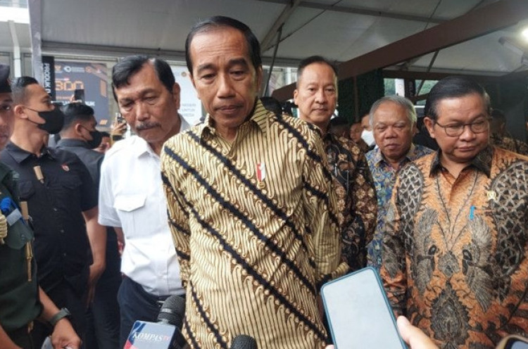 Jokowi Minta Cari Sumber Pakaian Bekas Impor yang Dijual di Tanah Air