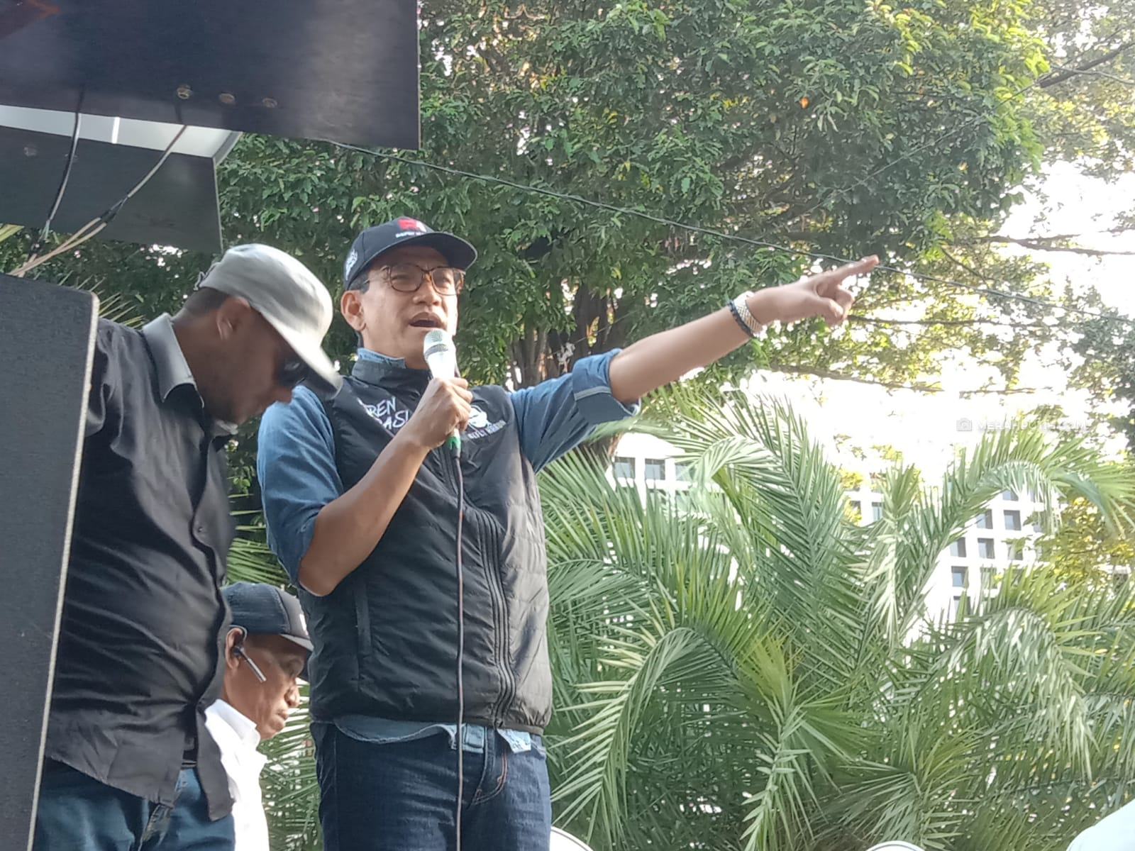 Turun Gunung Ikut Demo, Refly Harun Ketuk Hati KPU