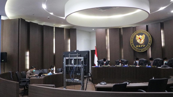 DKPP Berhentikan Arief Budiman dari Jabatan Ketua KPU RI