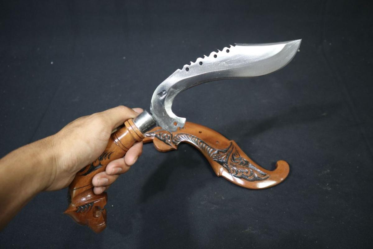 Kujang (Foto: Lazada/NUZA)