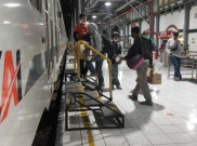 Jelang Libur Panjang, Keterisian Kereta Api Hampir 100 Persen