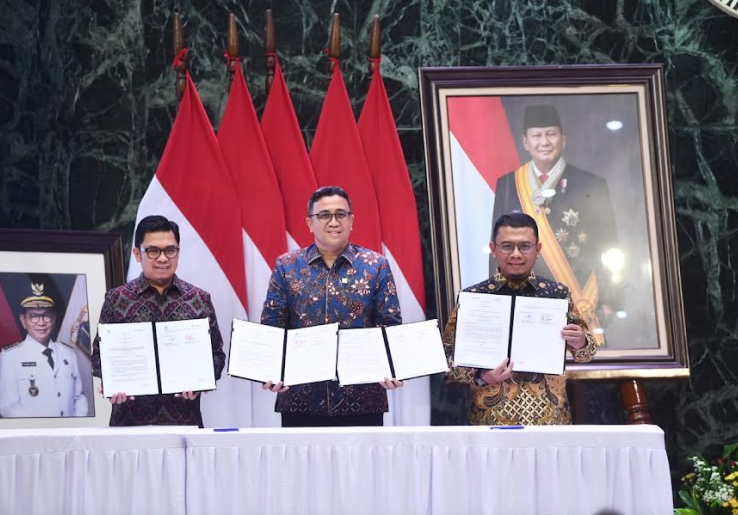 Kolaborasi Pertamina-Transjakarta Jajaki Pengembangan Bus Hidrogen untuk Transportasi Bersih Rendah Karbon