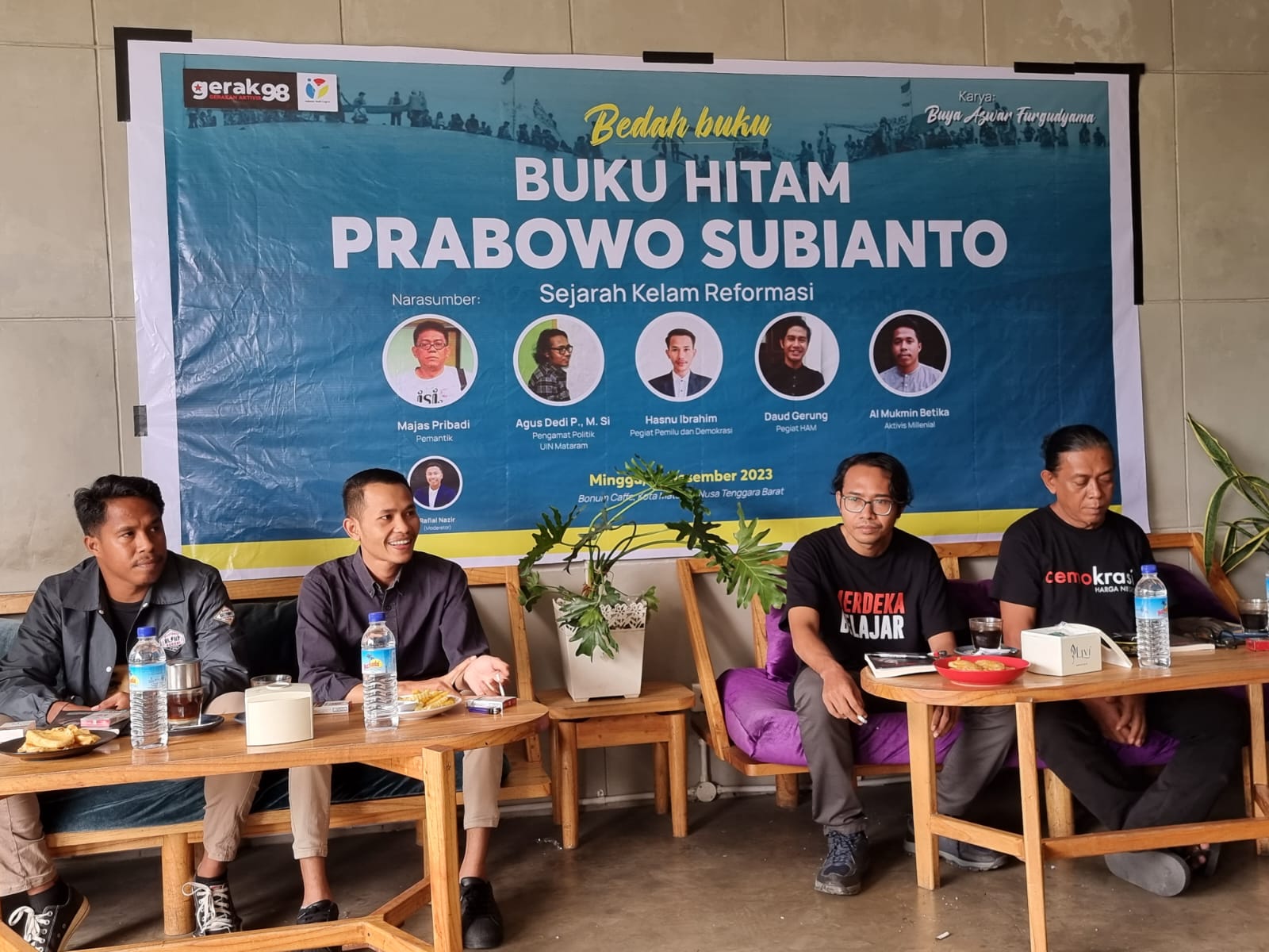 Bedah Buku Hitam Prabowo di NTB, Aktivis 98 Sorot Pelanggaran HAM dan Politik Dinasti Jokowi 