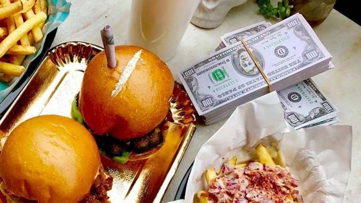 Sajikan Burger dengan 'Kokain', Restoran Saji Cepat ini Picu Kontroversi