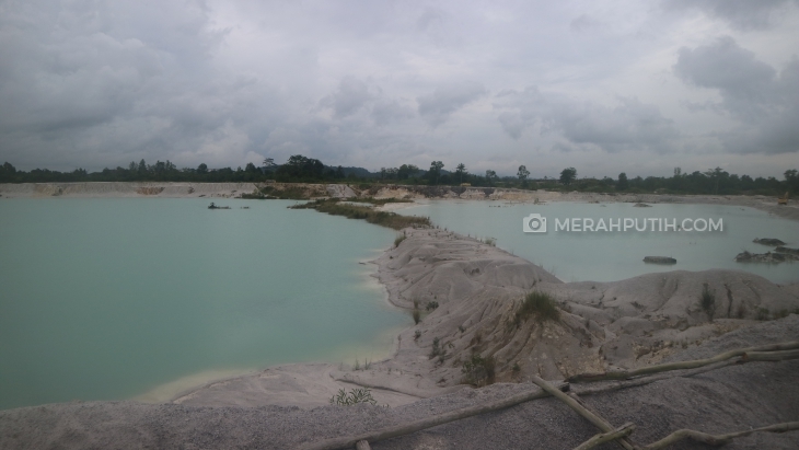 Keindahan Danau Kaolin, Saksi Bisu Eksploitasi Alam di Belitung