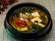 Menyeruput Kehangatan dalam Semangkuk Miso Soup, Cocok untuk Musim Hujan