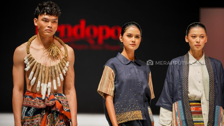Pendopo Kenalkan Tenun Sikka di IFW 2023