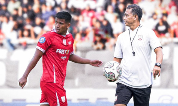 Tumbang 3-4 dari Persebaya, Pelatih Persis Permasalahkan Fisik Pemain
