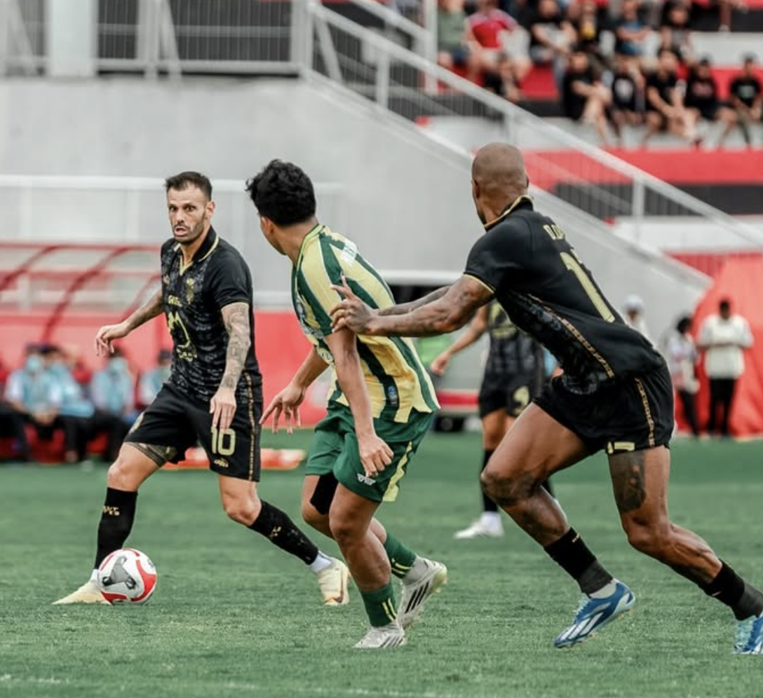 Klasemen Super League 2025/2026: Menang 6-2 atas PSBS Biak, Malut United Geser Persib ke Posisi Keempat