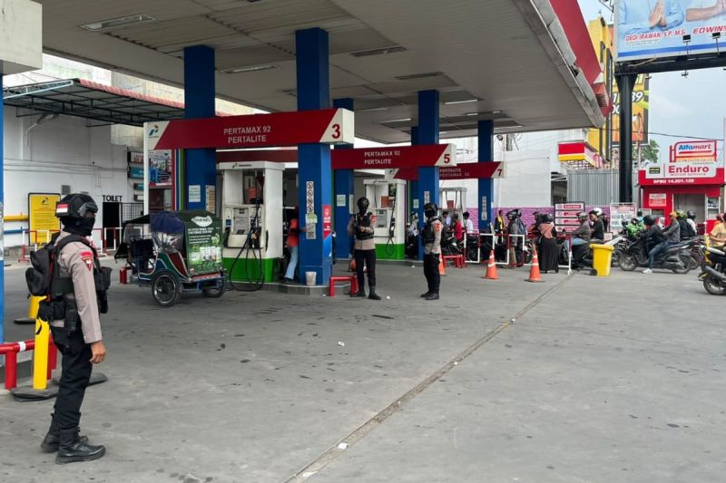 Distribusi BBM di Sumatera Utara Bermasalah, Brimob Dikerahkan Jaga SPBU