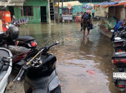 Muara Angke Jakut Dihantam Banjir Rob Sejak Pagi