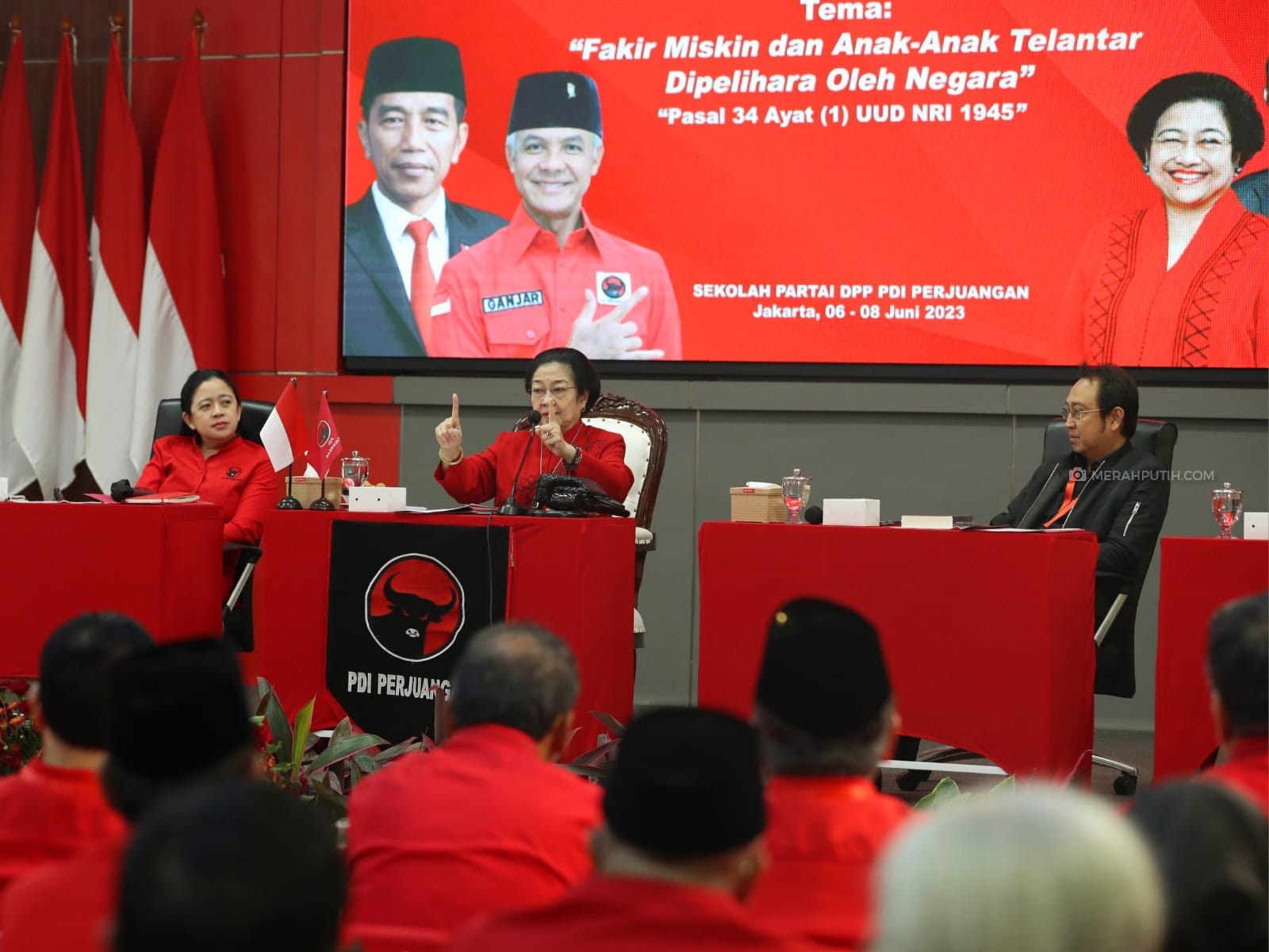 Megawati Perintahkan Kader PDIP Tampilkan Ganjar Apa Adanya