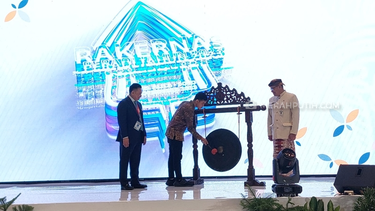Rakernas Peradi: Tolak Pendirian Dewan Advokat Nasional di Hadapan Gibran