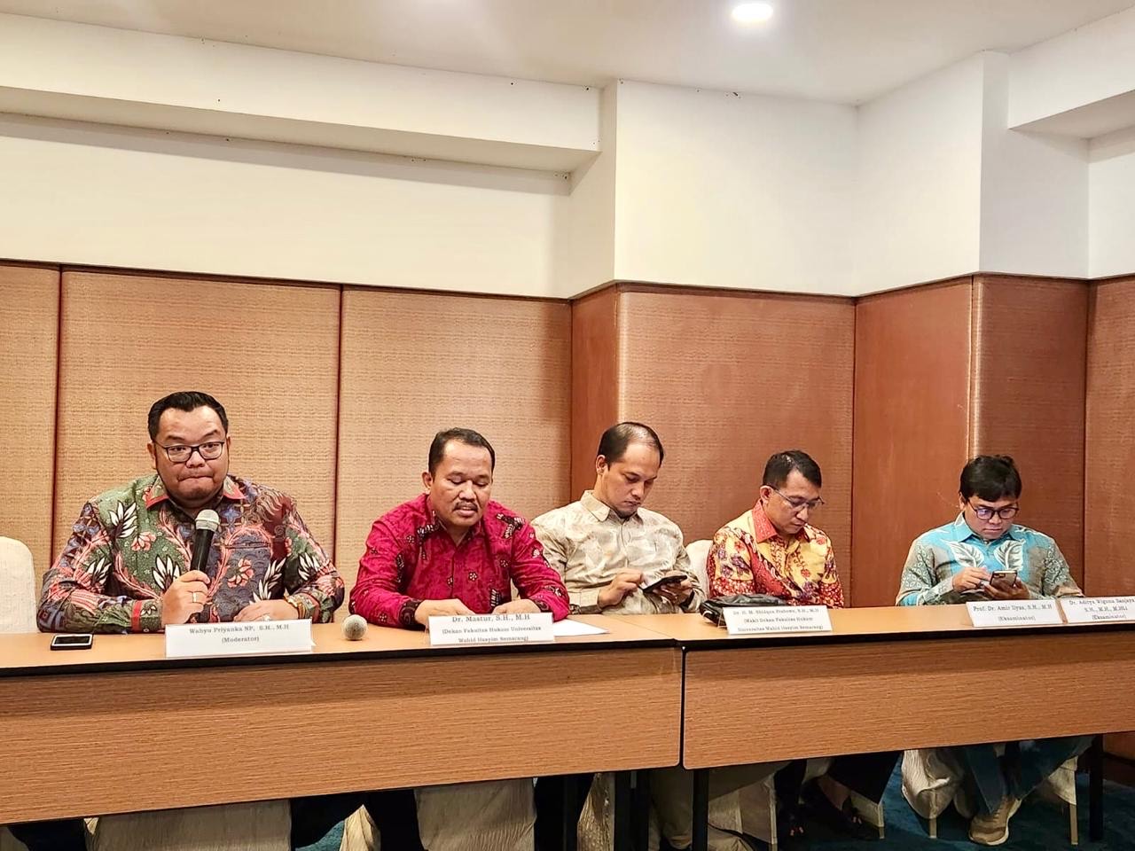 Status Tersangka Hasto Tidak Sah, Para Pakar Nilai KPK Berpotensi Melanggar Hukum
