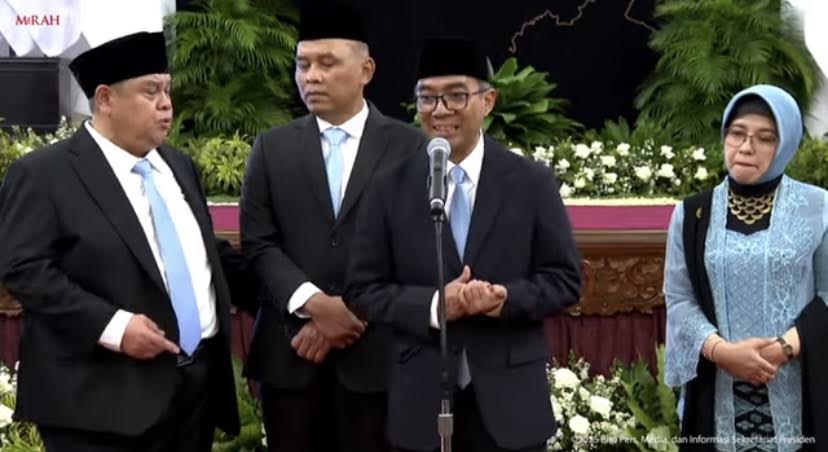 Prabowo Resmi Lantik Guru Besar ITB jadi Mendiktisaintek