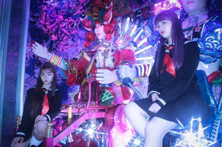 Robot Restaurant. (Foto: instagram.com/marshmallo_wphoto)